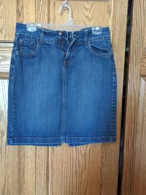 Classic Blue Denim Pencil Skirt - Women's